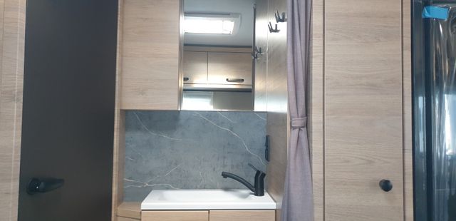 prop_18961_12