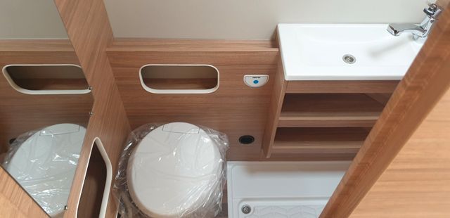 prop_18976_15 prop_18976_15