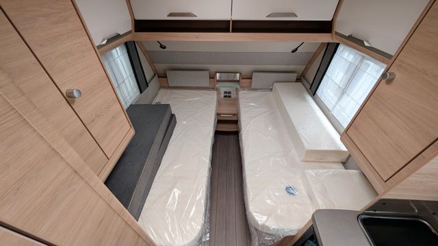 prop_19903_8 prop_19903_8