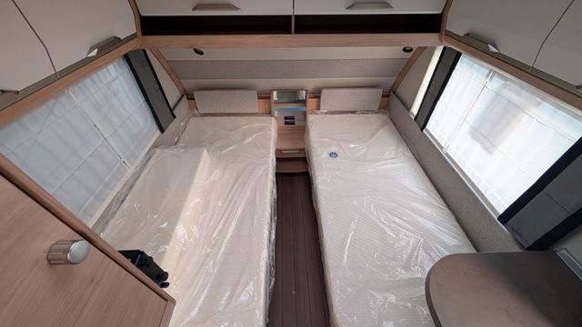 prop_20044_6 prop_20044_6