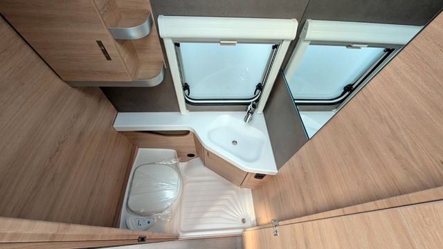 prop_20044_9 prop_20044_9