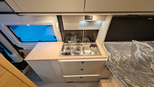 prop_20337_8 prop_20337_8