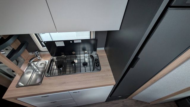 prop_20573_8 prop_20573_8