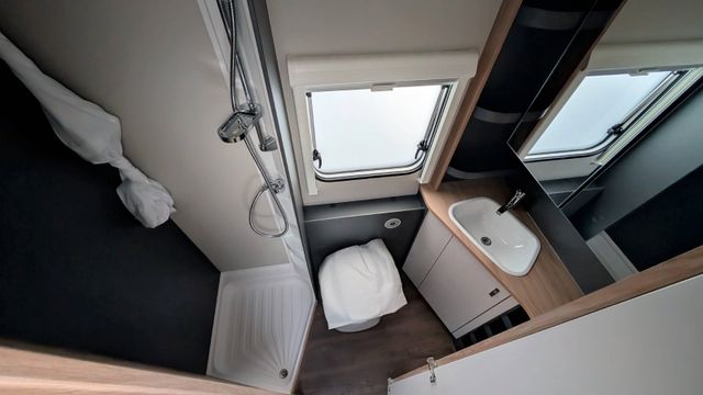 prop_20573_9 prop_20573_9